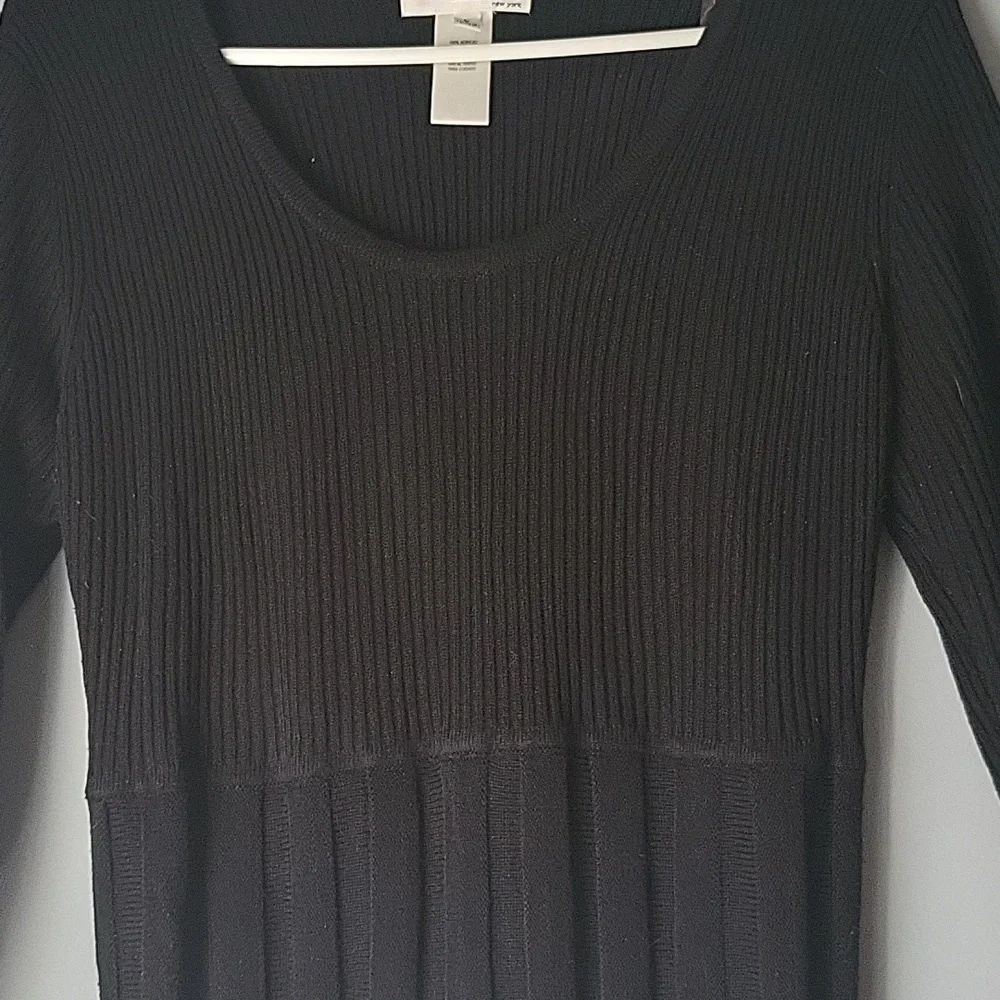 Studio One black/cream/red pleated sweater dress